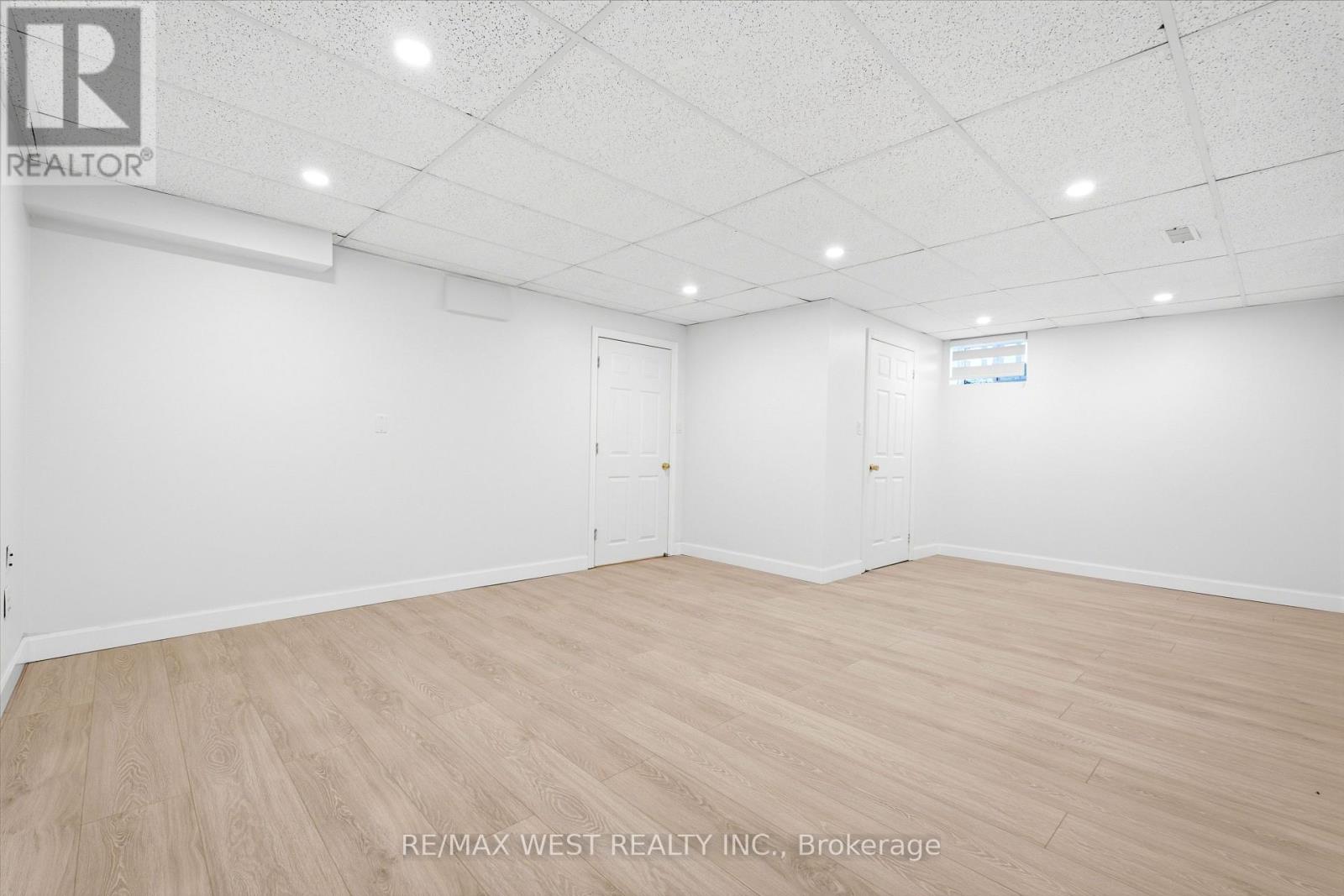 3163 ROLLING STONE COURT - Image 42