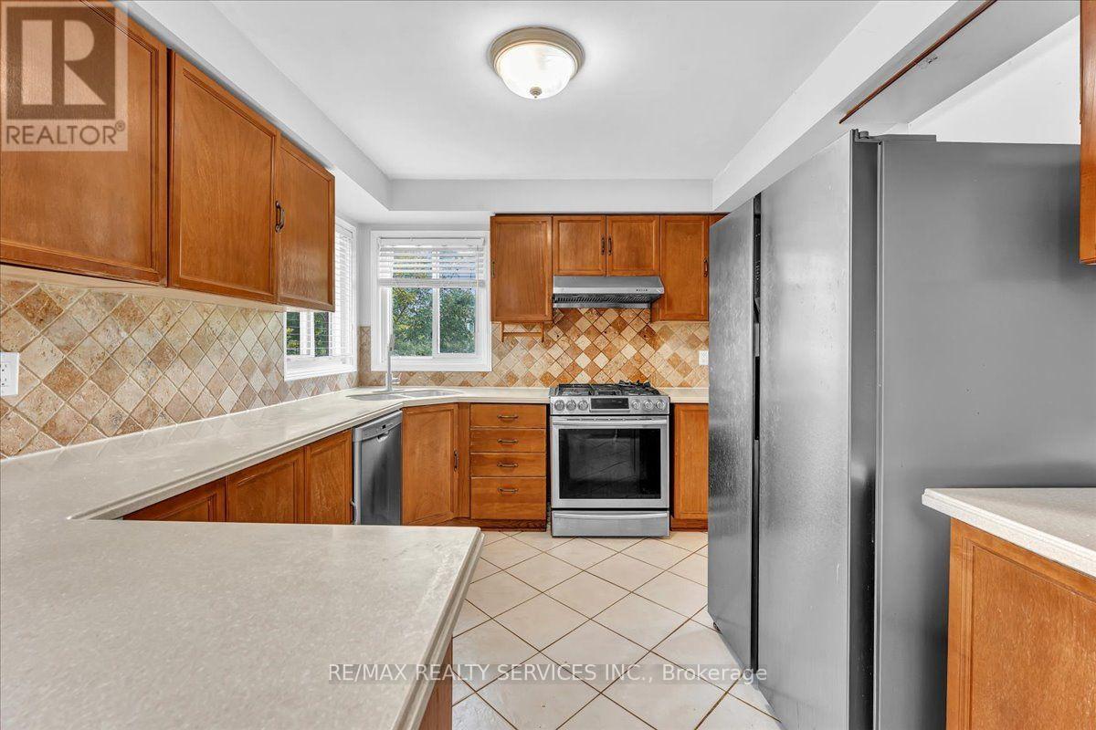79 BURGBY AVENUE - 13