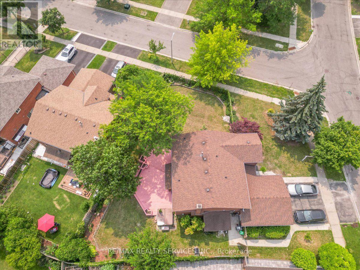79 BURGBY AVENUE - 3