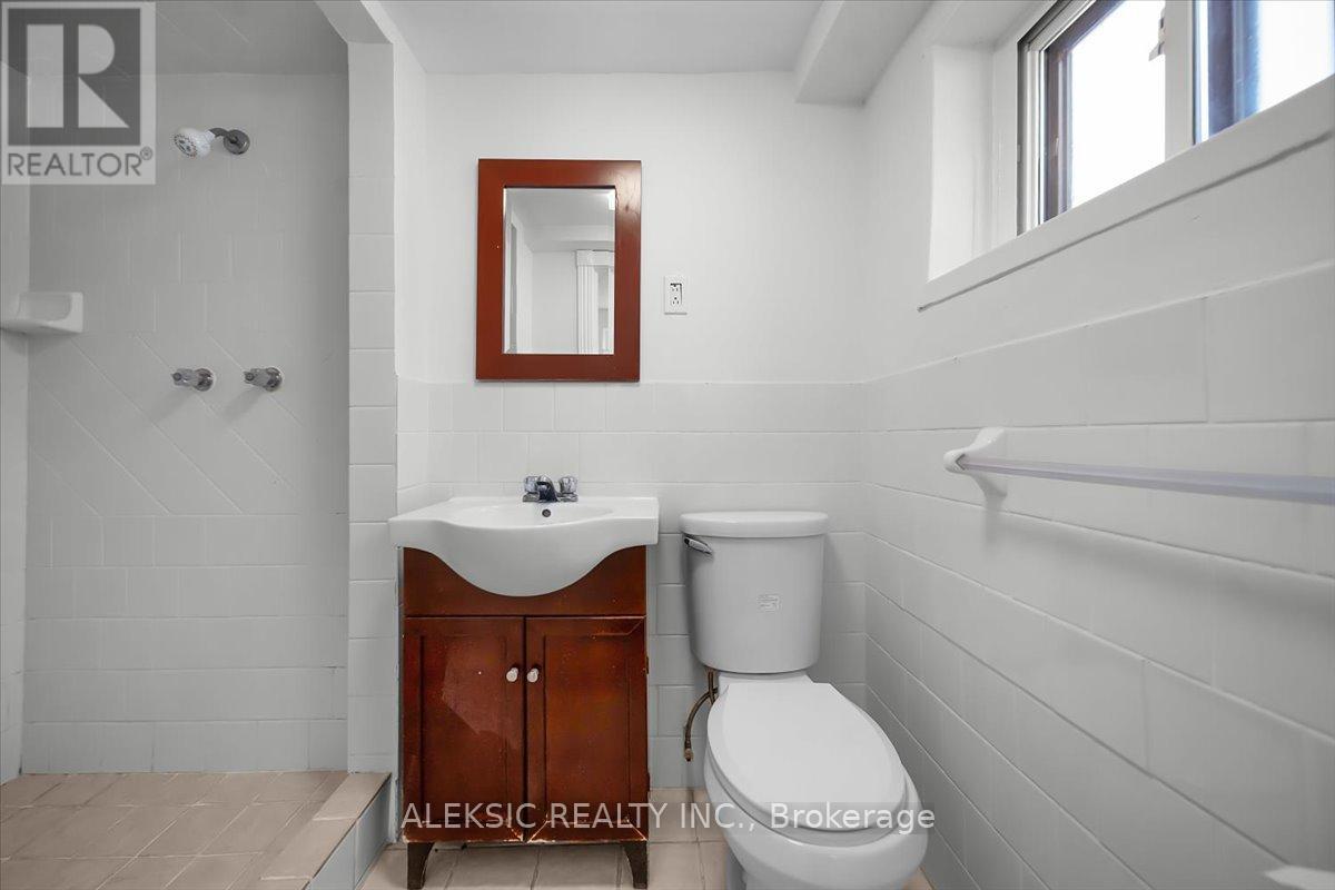 179 THIRTIETH STREET - 20