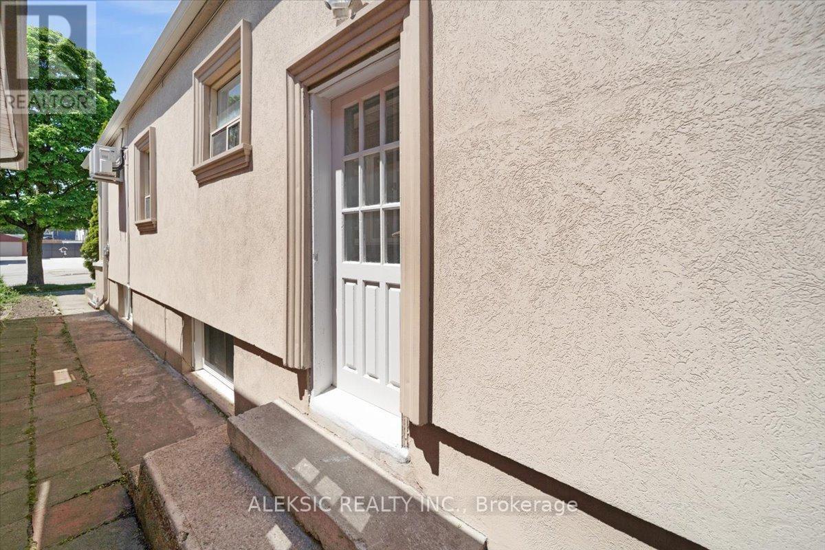179 THIRTIETH STREET - 21