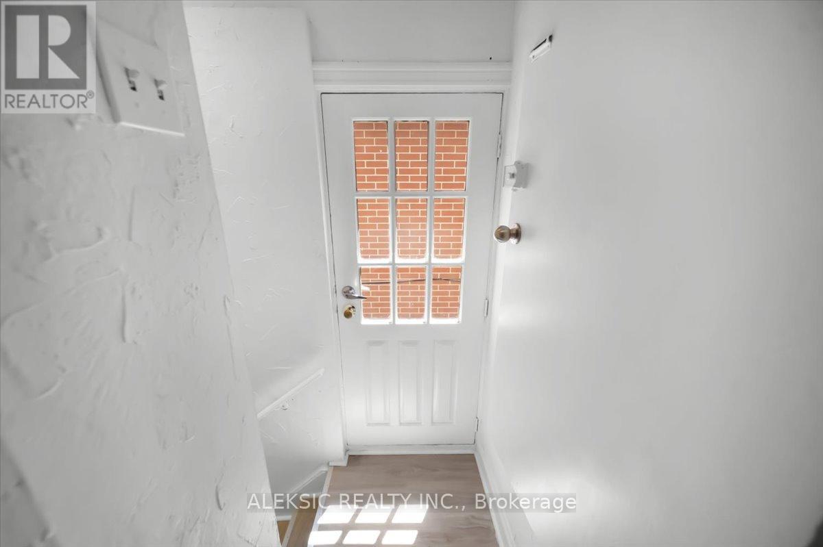 179 THIRTIETH STREET - 22