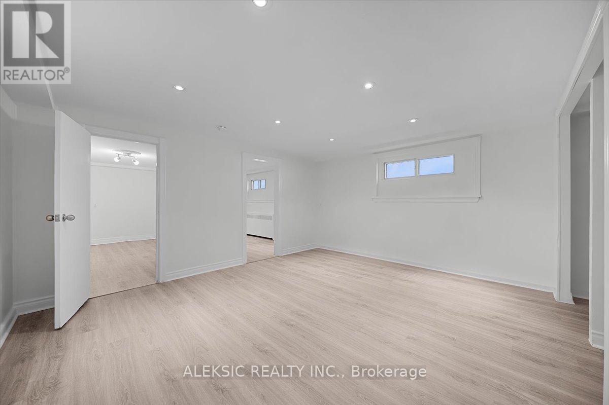 179 THIRTIETH STREET - 24