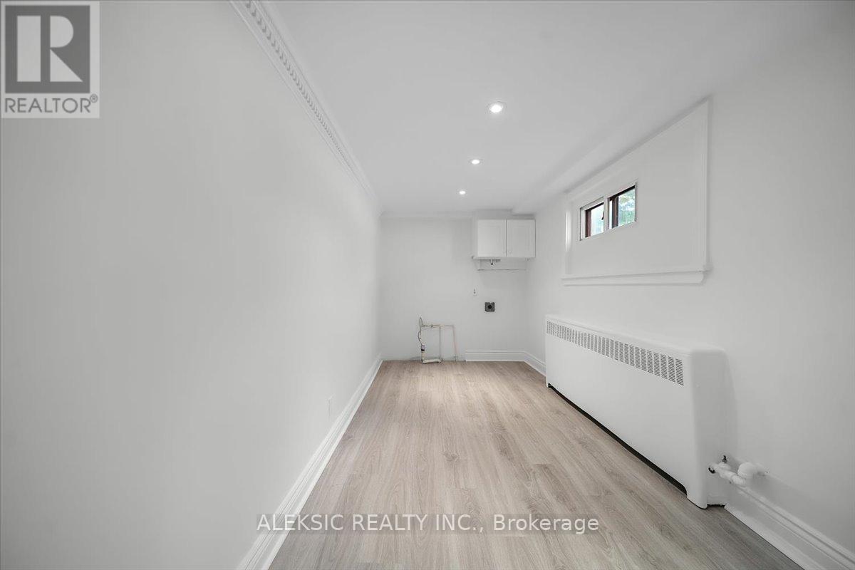 179 THIRTIETH STREET - 26