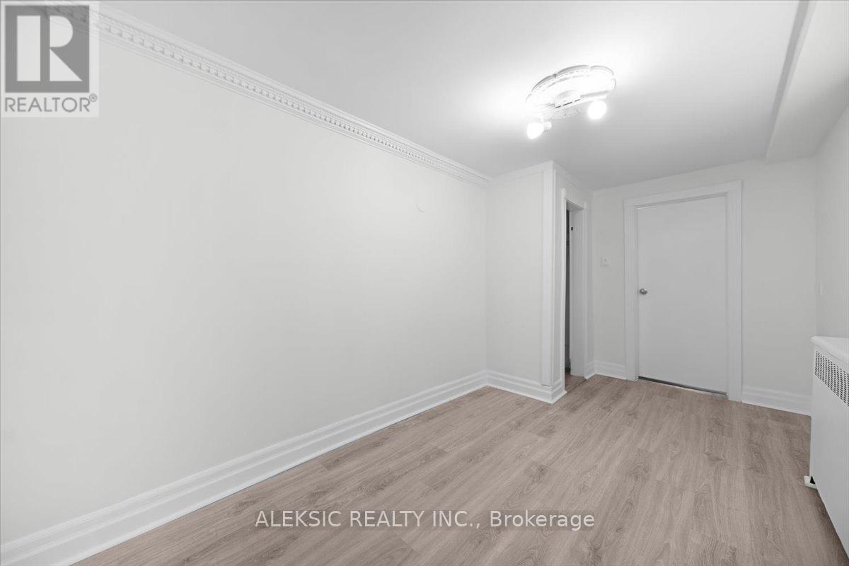 179 THIRTIETH STREET - 29