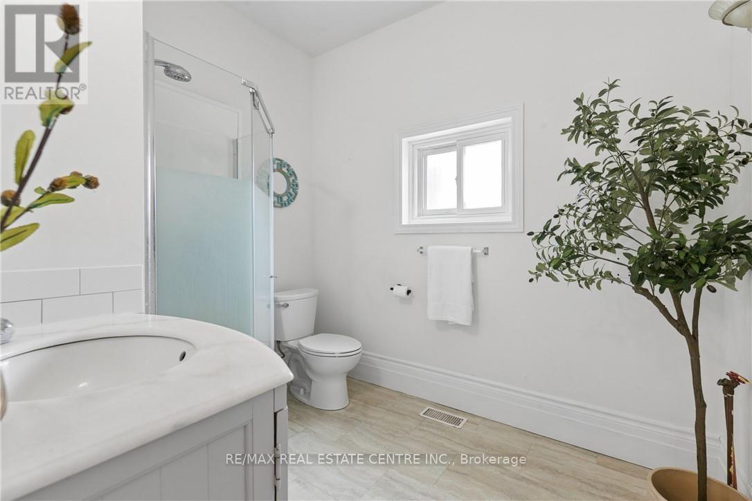 819 DEVONSHIRE AVENUE - Image 12