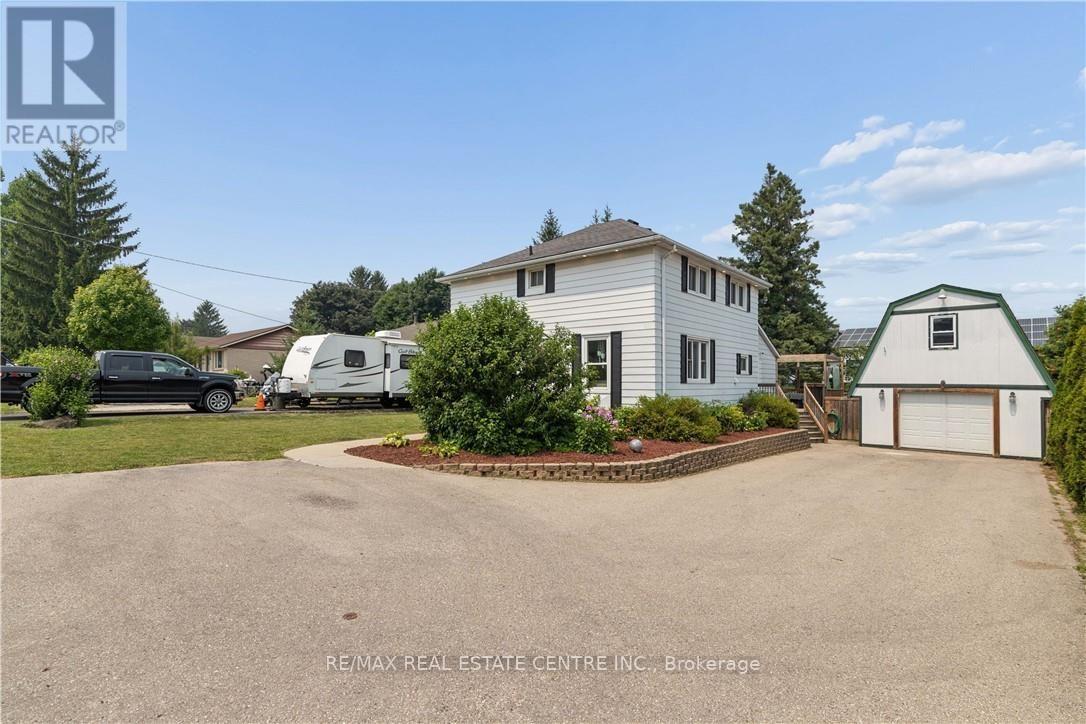 819 DEVONSHIRE AVENUE - 2