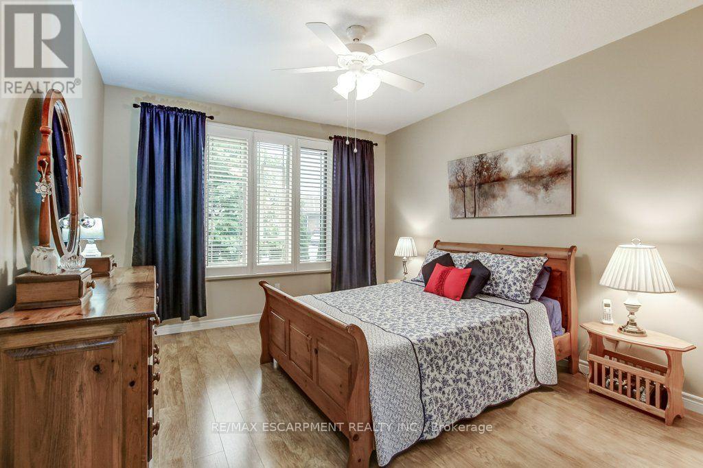#109 20 ISHERWOOD AVENUE - 14