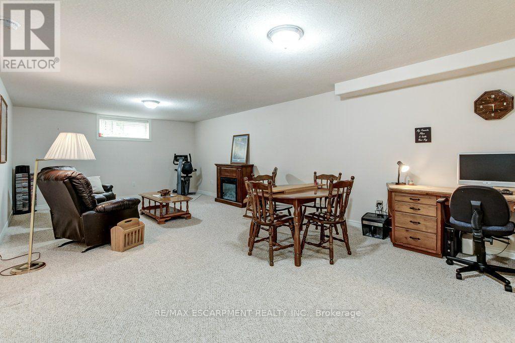 #109 20 ISHERWOOD AVENUE - 20