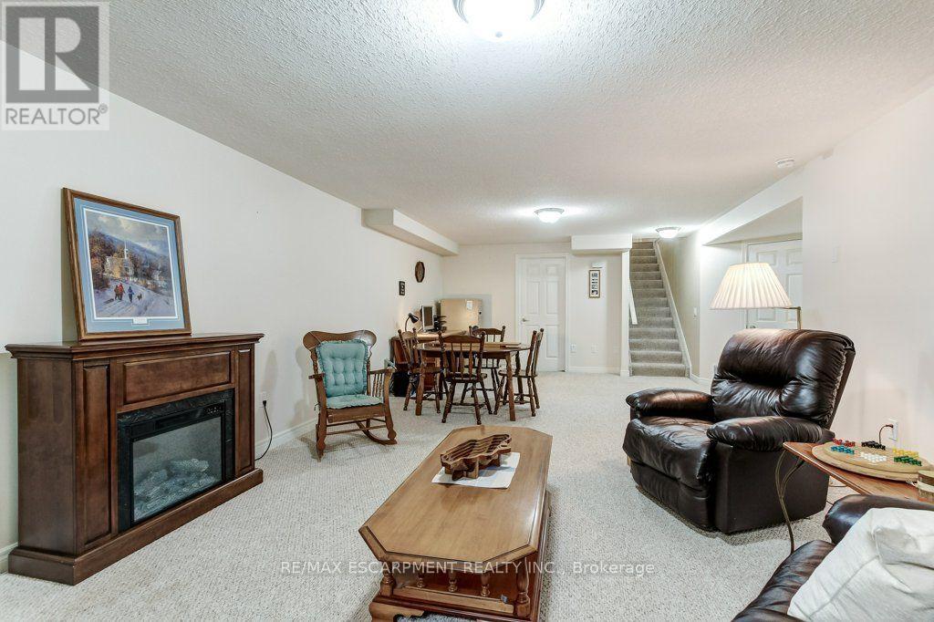 #109 20 ISHERWOOD AVENUE - 21