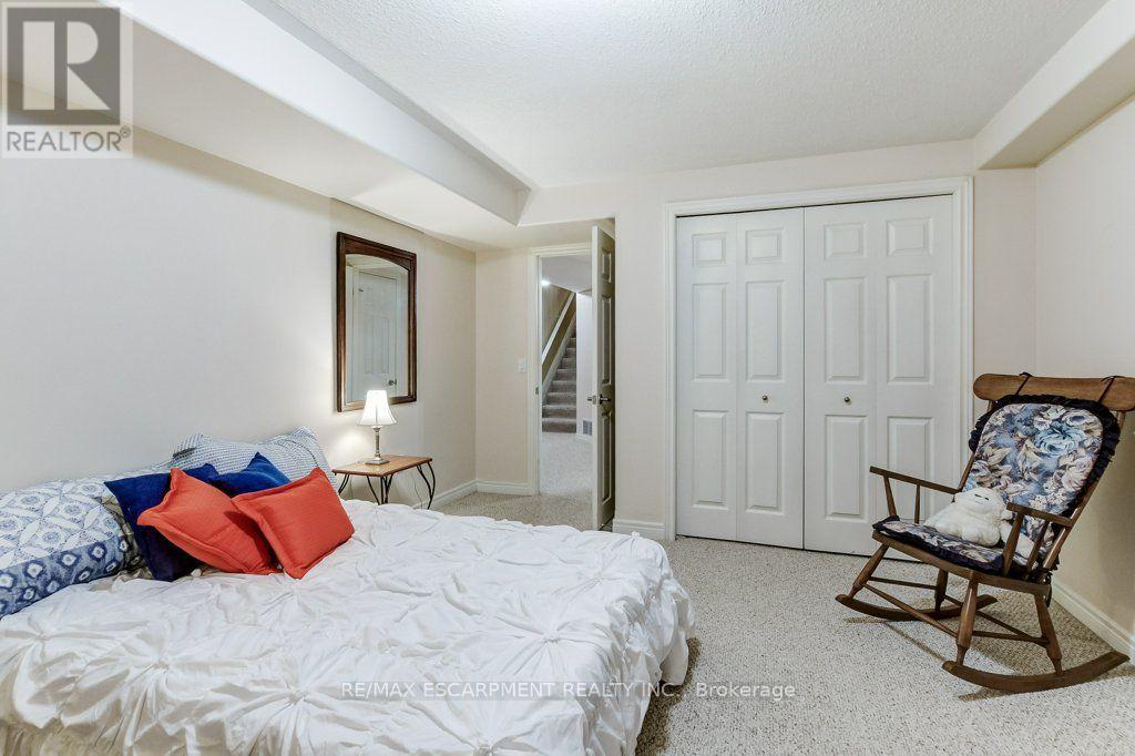 #109 20 ISHERWOOD AVENUE - 23