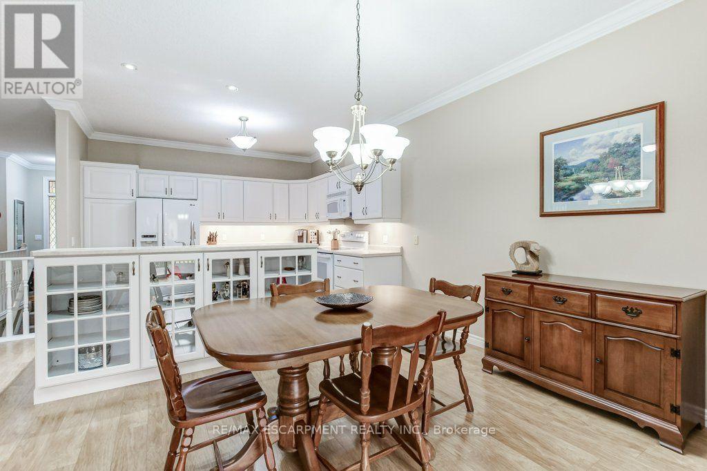 #109 20 ISHERWOOD AVENUE - 8