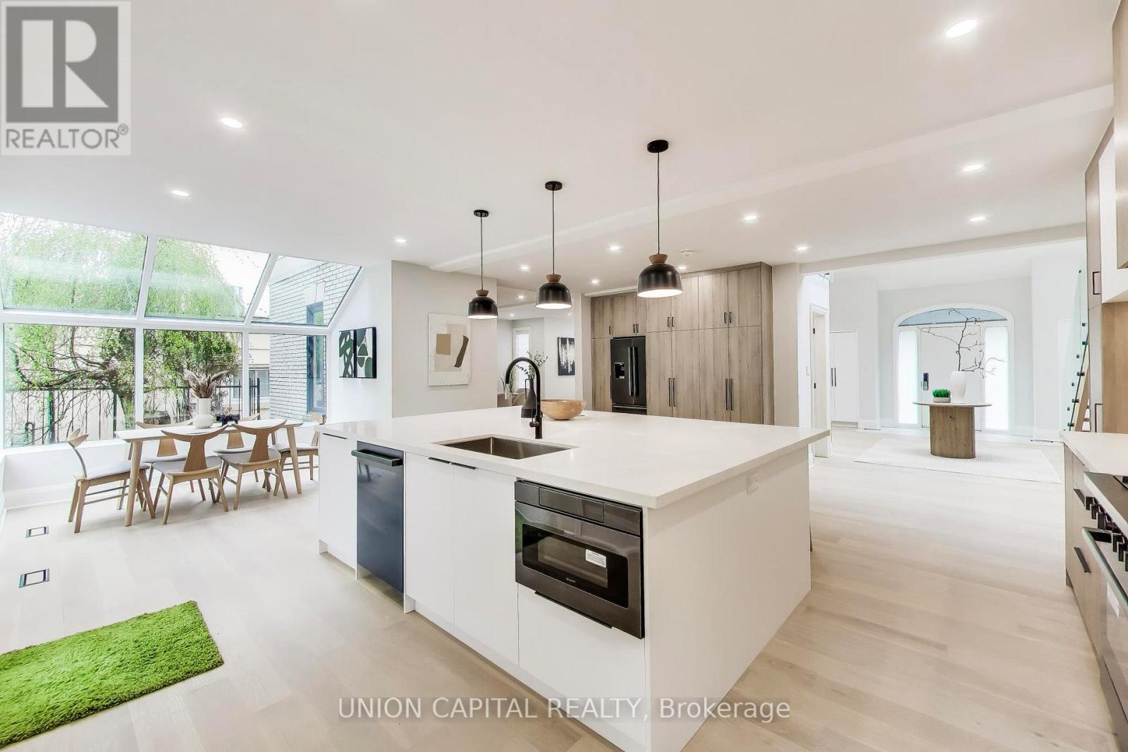 58 FORSYTH AVENUE N - 1