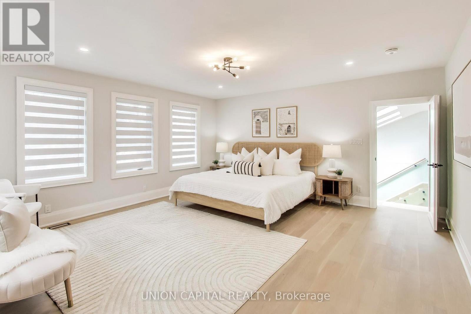 58 FORSYTH AVENUE N - 22