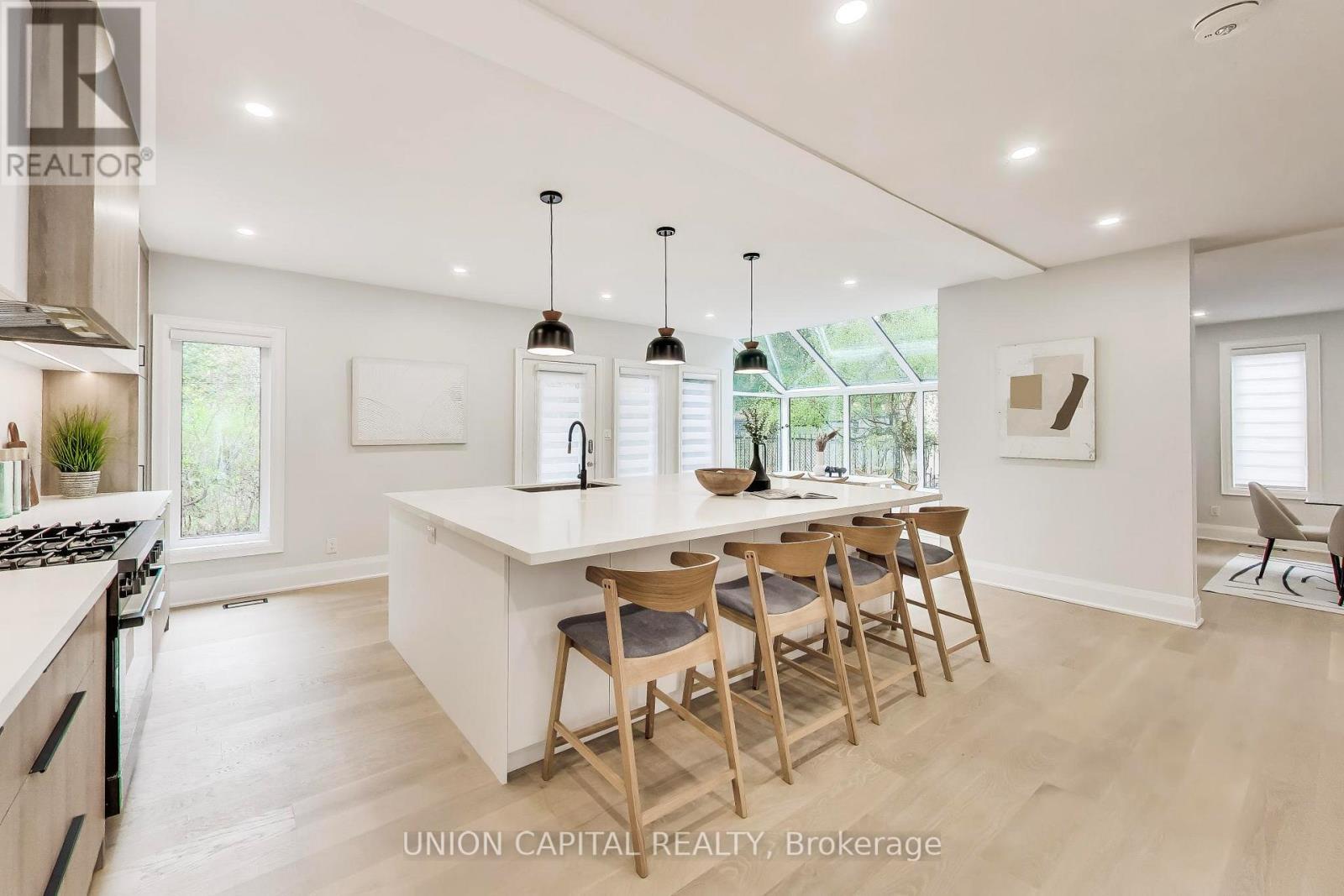 58 FORSYTH AVENUE N - 3