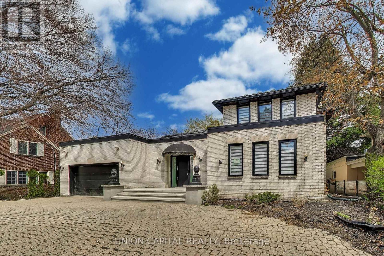 58 FORSYTH AVENUE N - 48