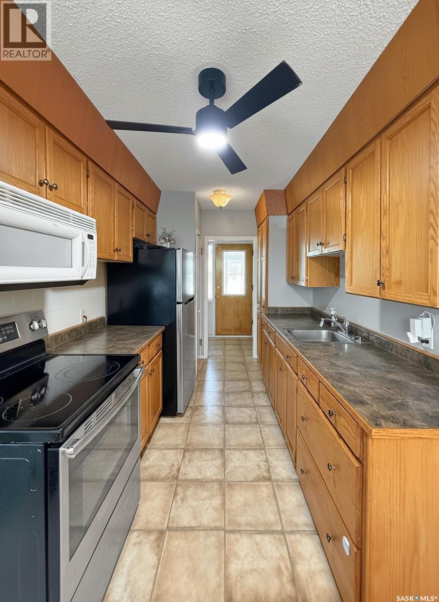 1700 15th AVENUE W - 5