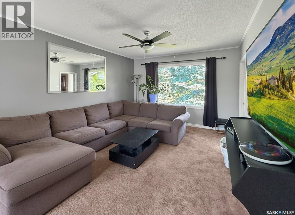 1700 15th AVENUE W - 8
