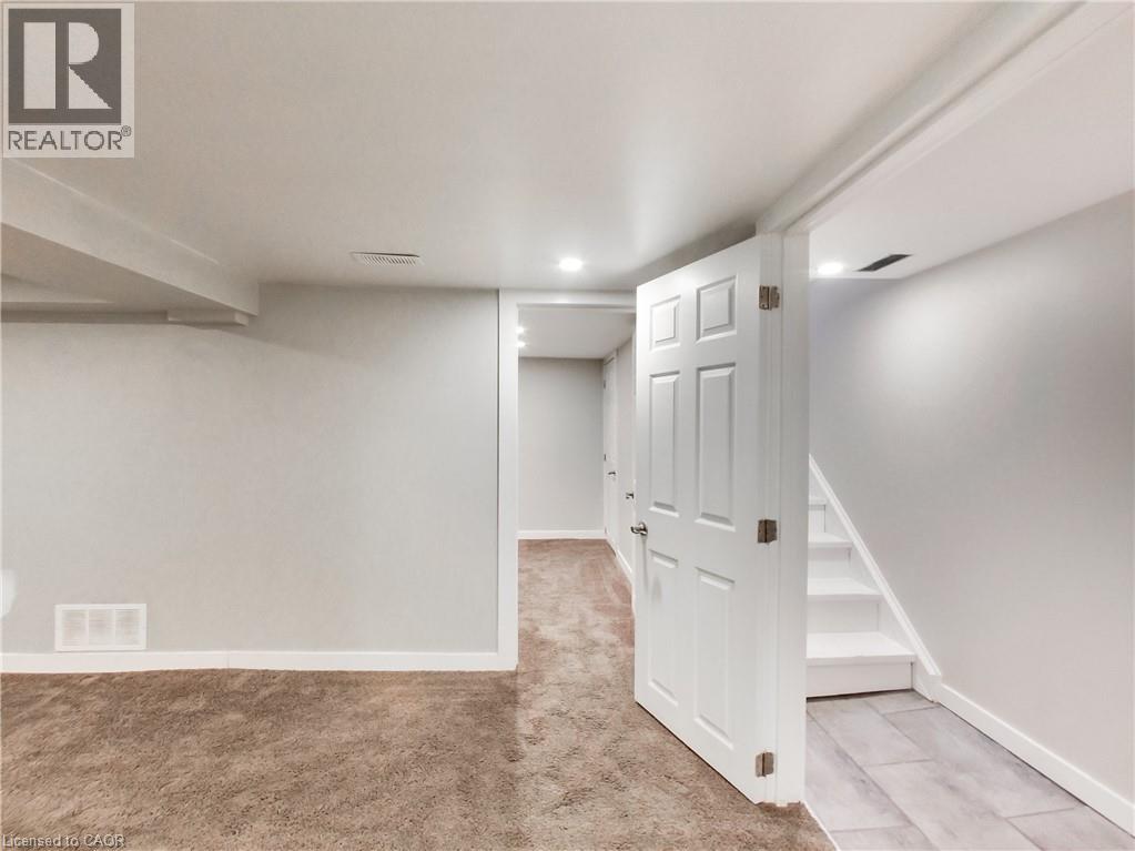 229 PARKDALE Avenue N - 11