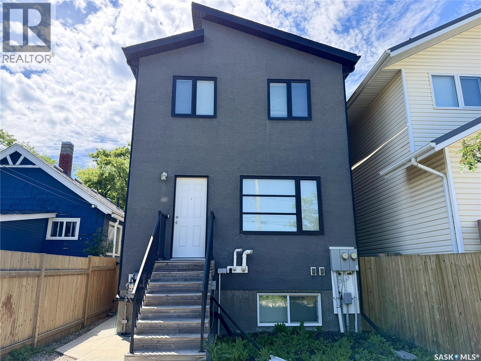 2043 Broder STREET - 33