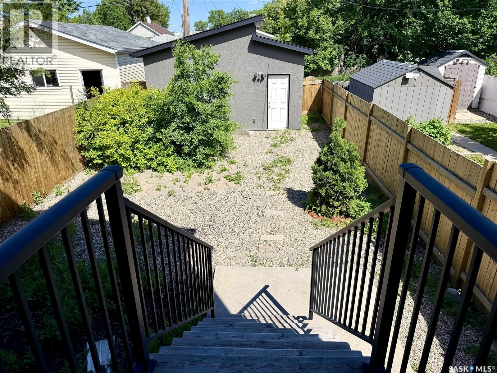 2043 Broder STREET - 36