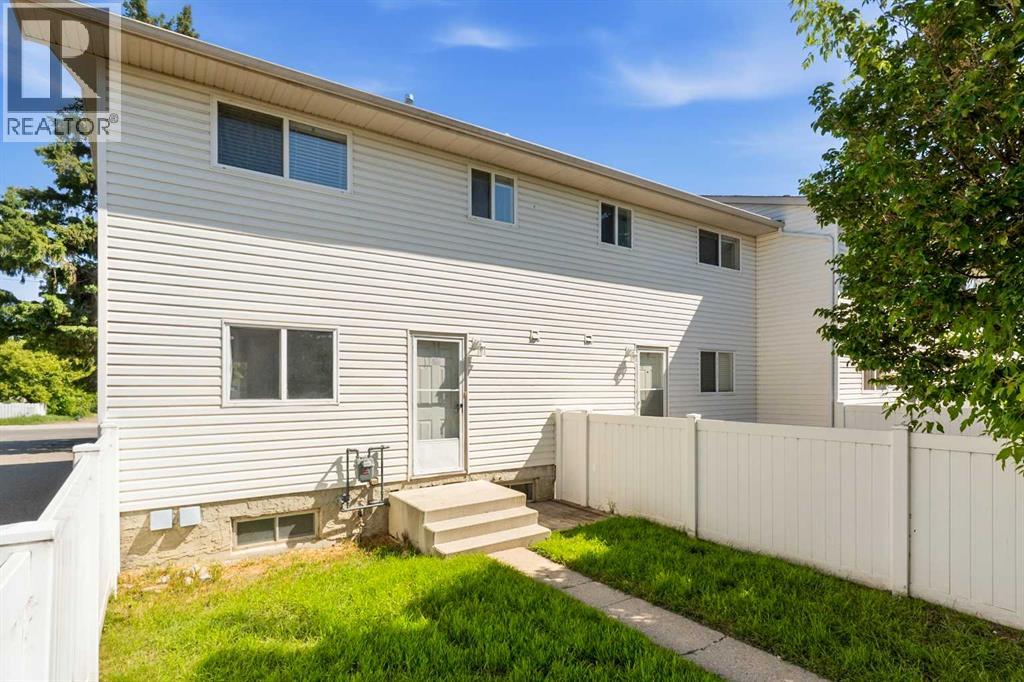 #213 5831 57 Street - 33