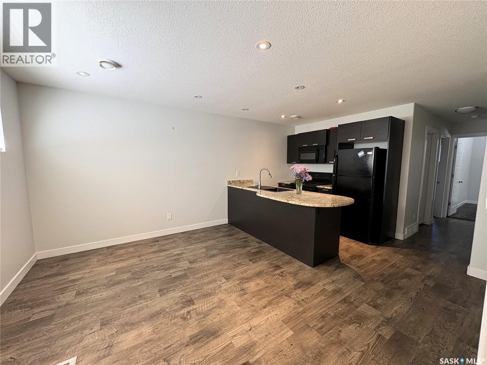 2043 Broder STREET - 24