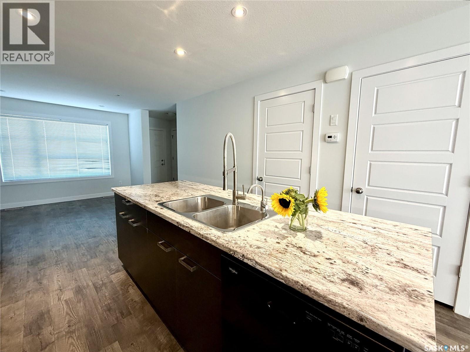 2043 Broder STREET - 6