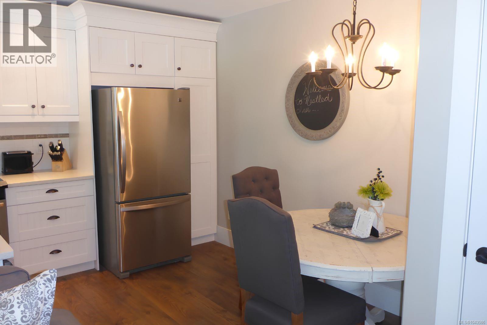 2962 Ridgeway Rd - 48