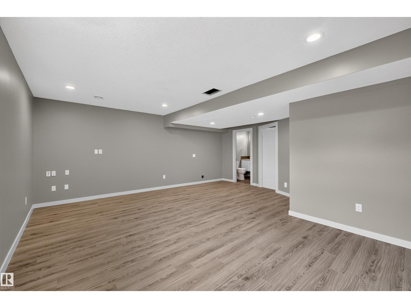1107 162 ST SW - 30