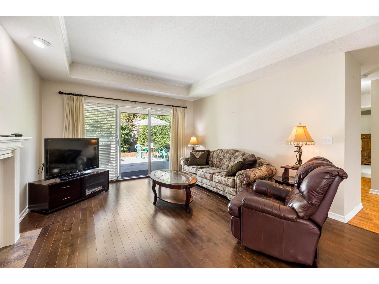 2 Bed, 3 Bath House for Sale in Abbotsford – 23 32615 MURRAY AVENUE, Abbotsford – MLS# R3147526 - Image 8