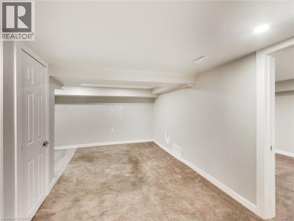 229 PARKDALE Avenue N - 25