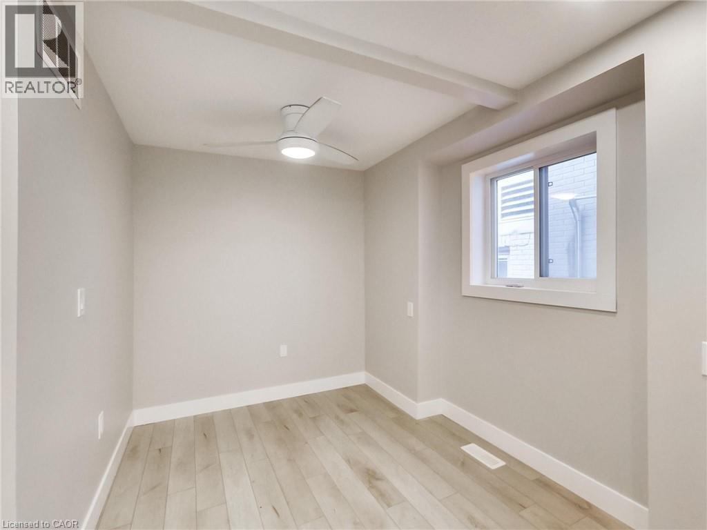 229 PARKDALE Avenue N - 14
