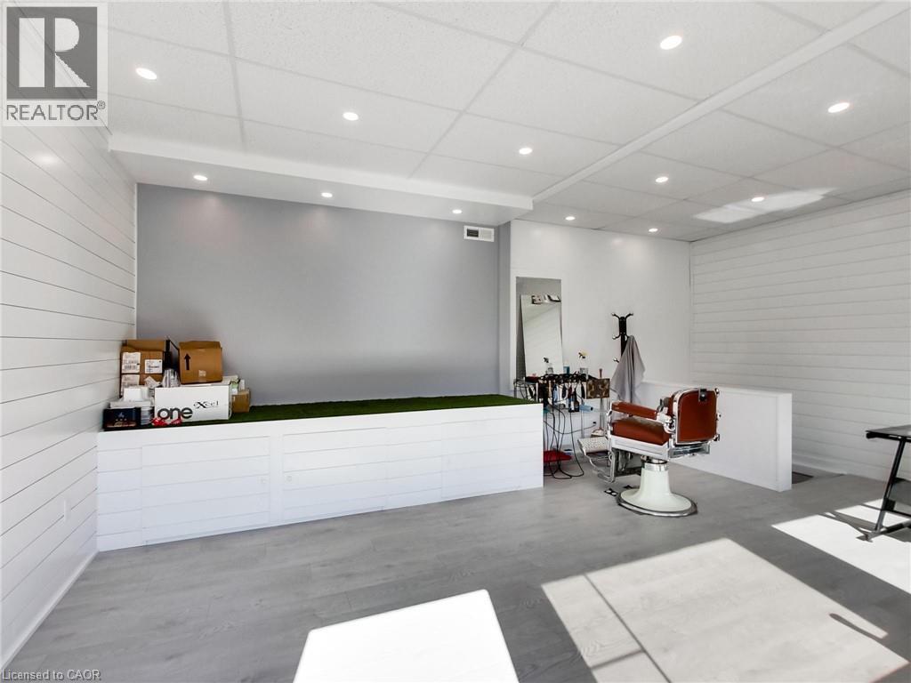 229 PARKDALE Avenue N - 5