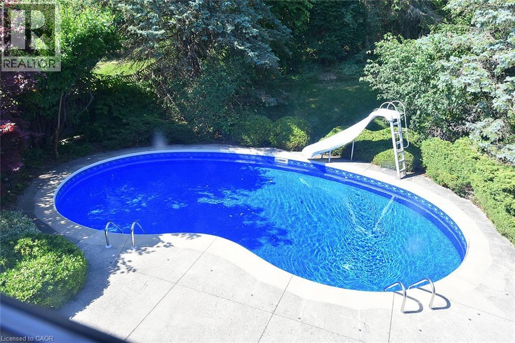 275 WOODLAND Drive - 14