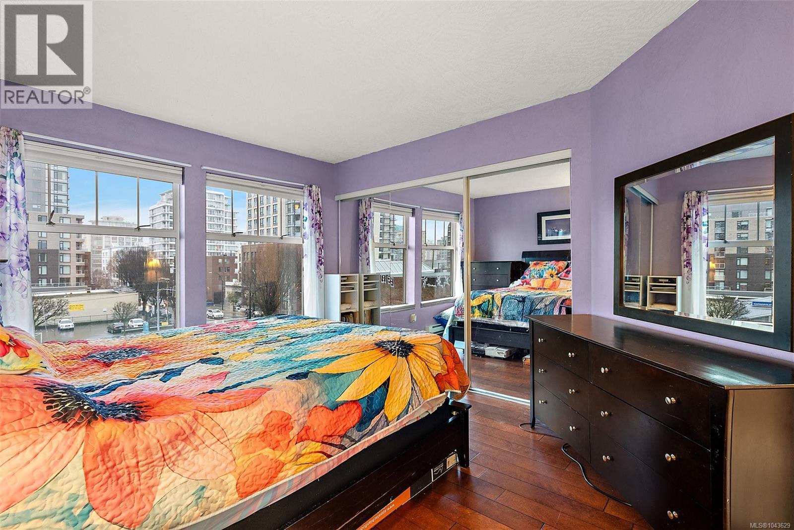 #302 935 Johnson St - 11