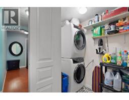 302 935 Johnson St, Victoria, BC V8V3N5 Photo 14