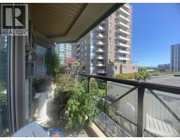 302 935 Johnson St, Victoria, BC V8V3N5 Photo 17