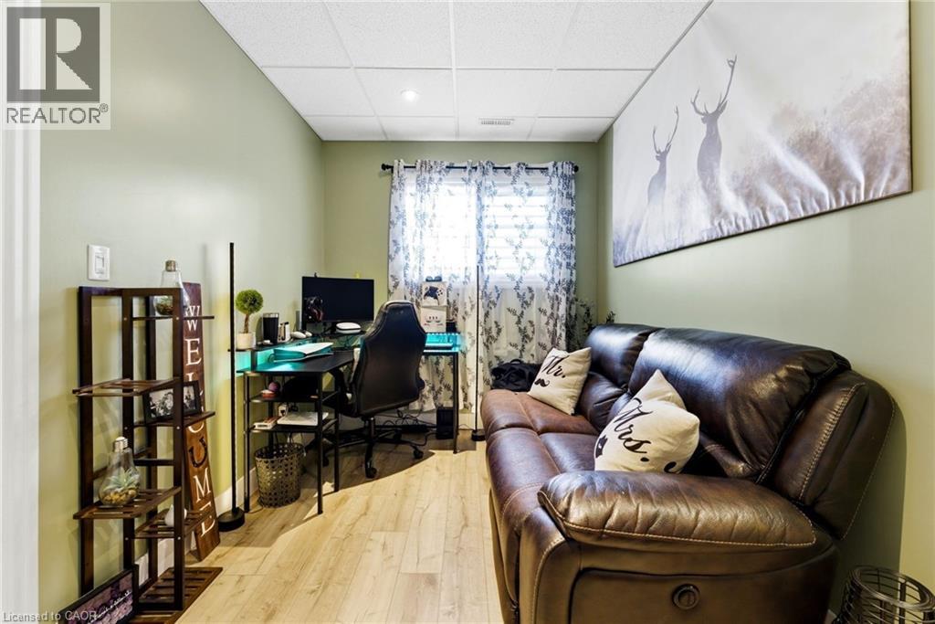 624 HALIFAX Road - 28