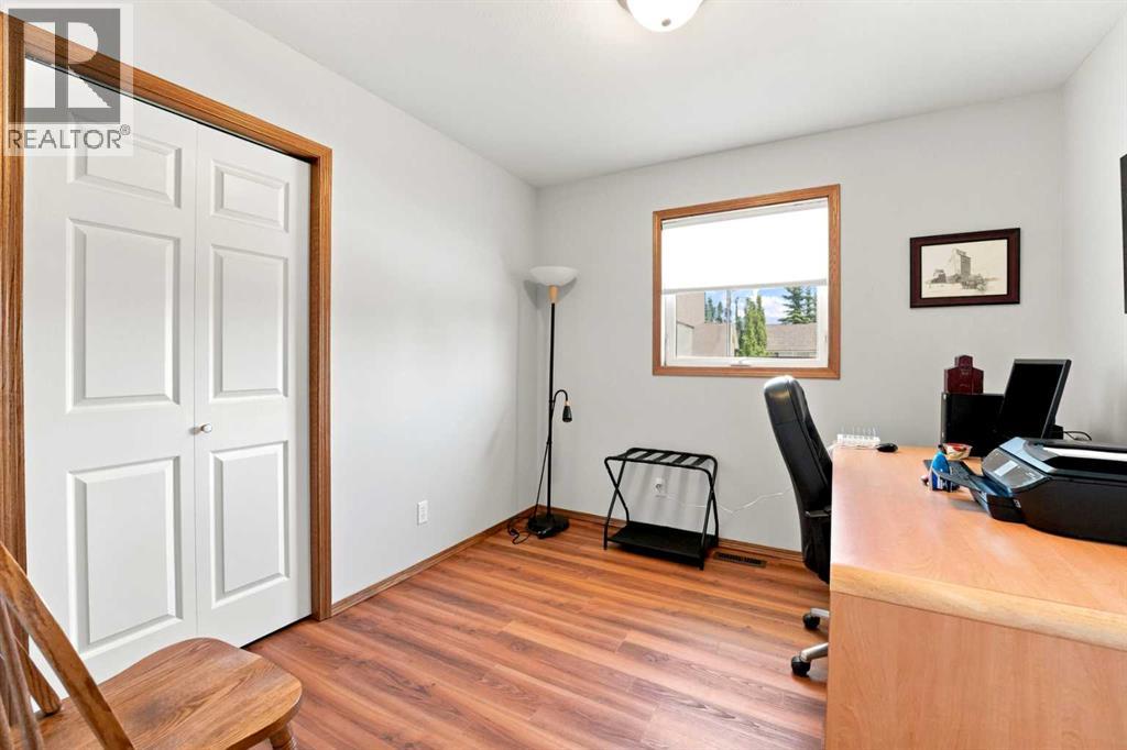 109 Logan Close - Image 22