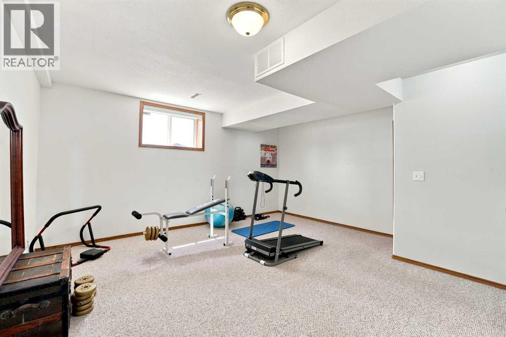 109 Logan Close - Image 25