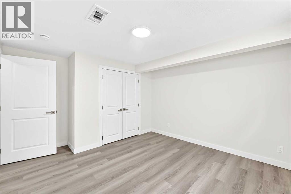 3319 Radcliffe Drive SE - 23