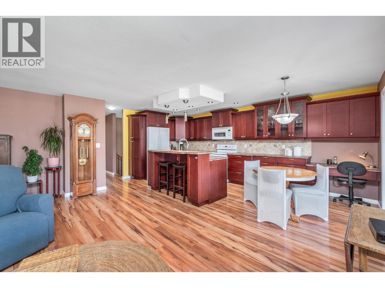 6777 Longacre Drive - 10