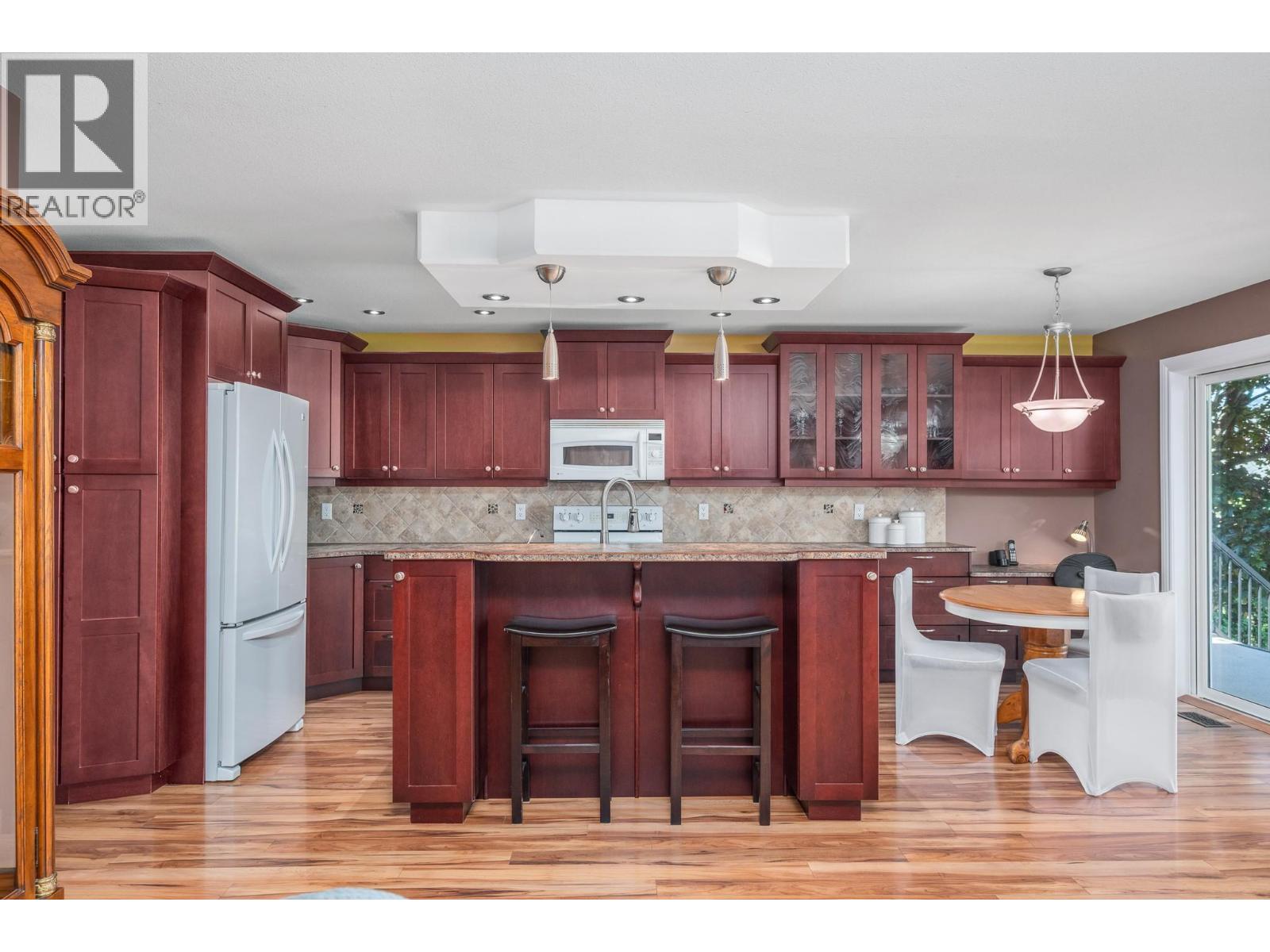 6777 Longacre Drive - 8