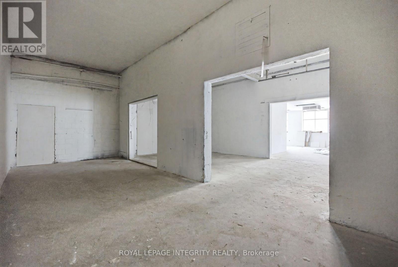 Studio for Rent in Ottawa – UNIT 3 – 104 ELGIN STREET W, Ottawa – By Peter Sagos - Image 8