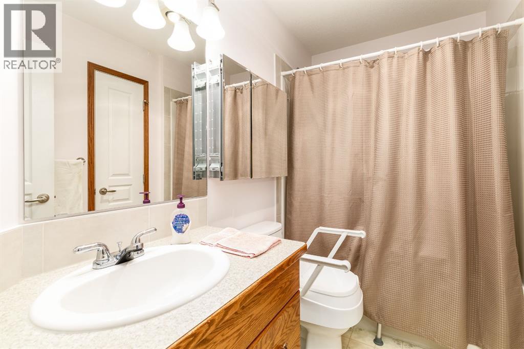Listing photo – 2, 100 Legacy Lane, Rimbey