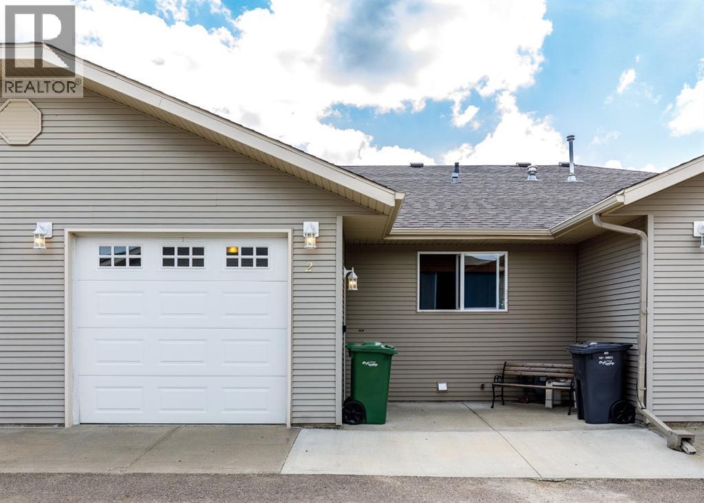 Listing photo – 2, 100 Legacy Lane, Rimbey