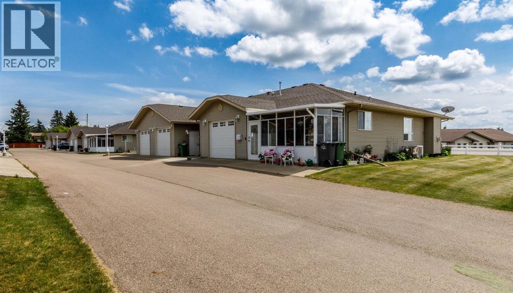 Listing photo – 2, 100 Legacy Lane, Rimbey