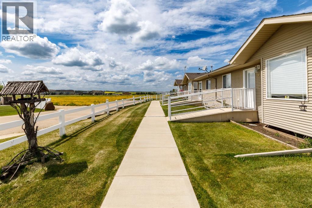 Listing photo – 2, 100 Legacy Lane, Rimbey