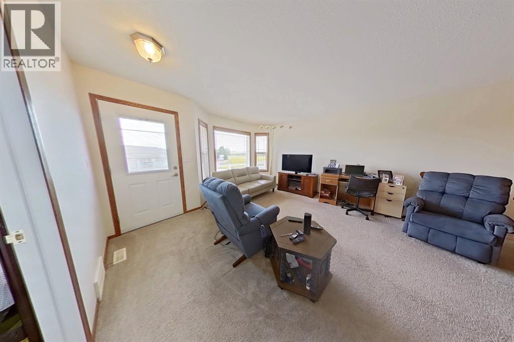 Listing photo – 2, 100 Legacy Lane, Rimbey
